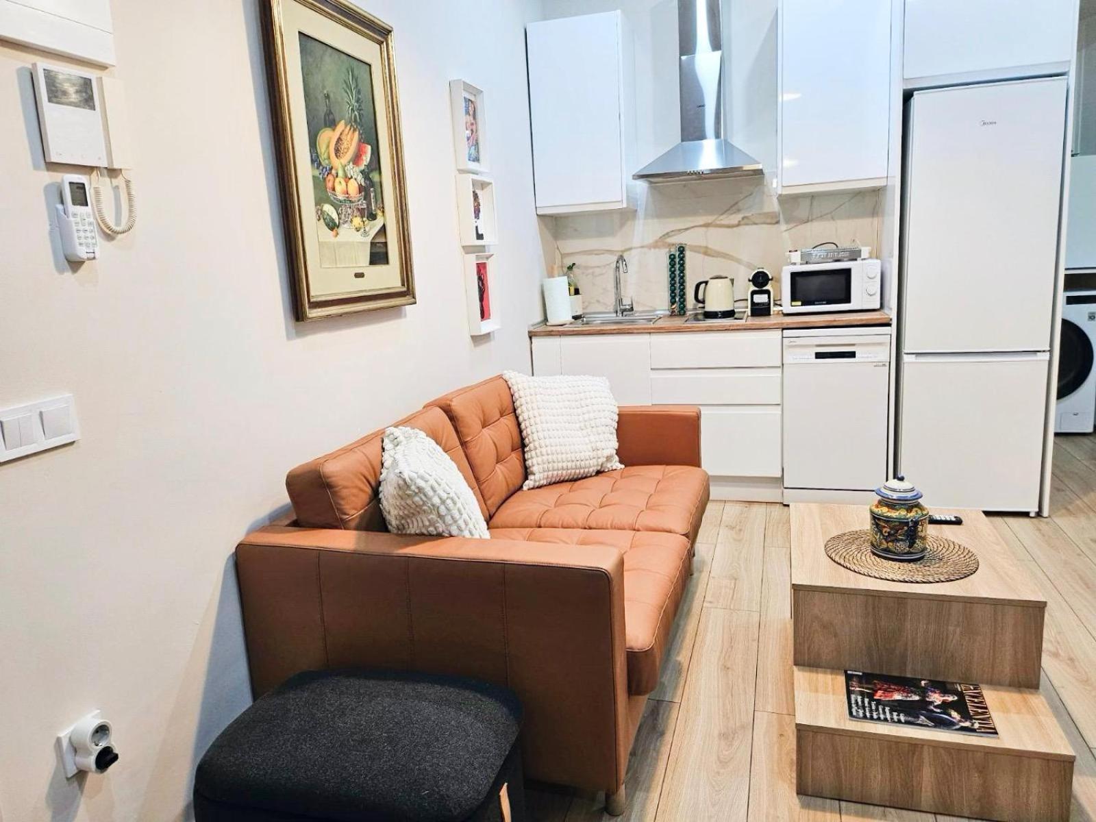 Acogedor Apartamento En Atocha By Bebalmy 马德里 外观 照片